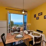 Appartement Three-bedroom In *