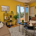 Three-bedroom In * Makarska