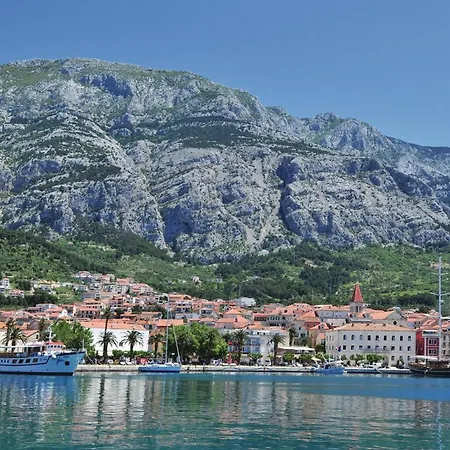 Stunning In With Kitchen Makarska