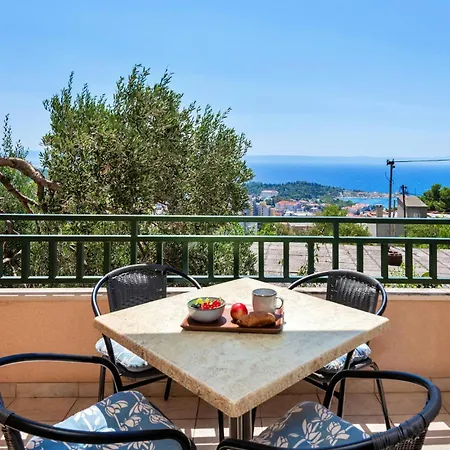 Stunning In With Kitchen * Makarska